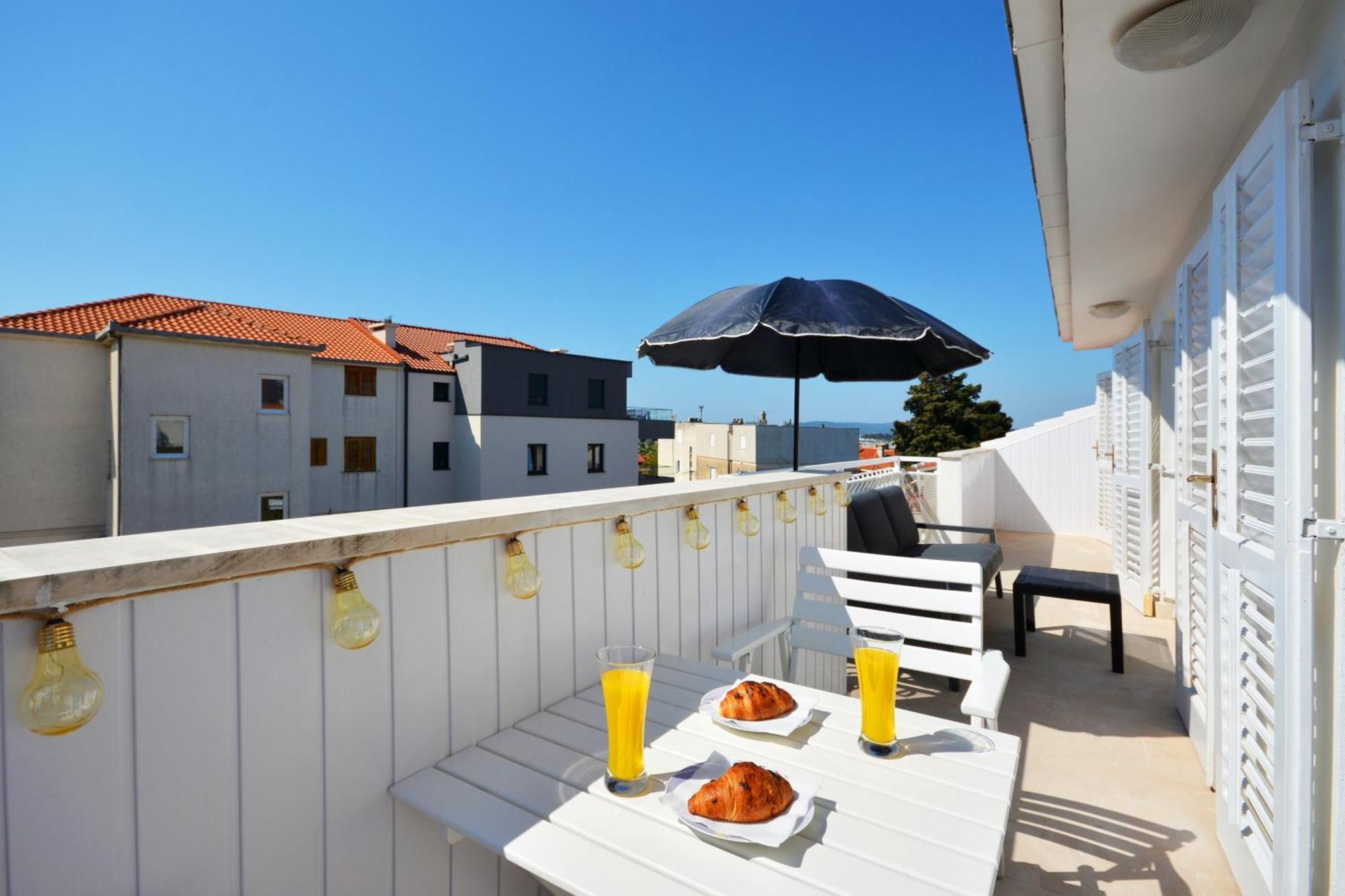 Apartment Bacvice Near The Beach Split Bagian luar foto